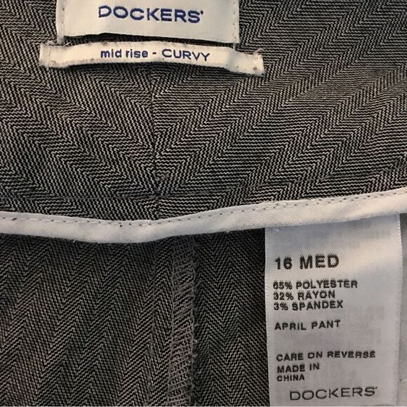 TALL ) DOCKERS MID RISE CURVY APRIL PANT! Great fit - Picture 5 of 6